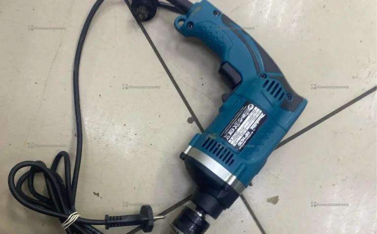 дрель Makita