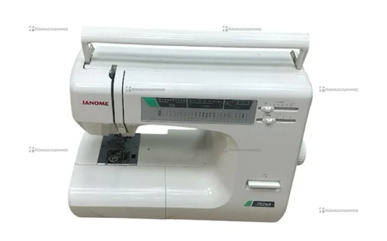 Швейная машина JANOME 7524A