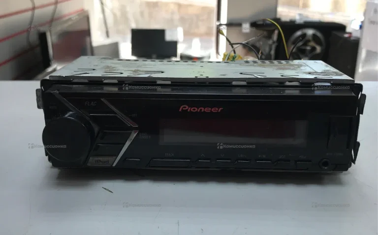 Автомагнитола  pioneer mvh-s100ui