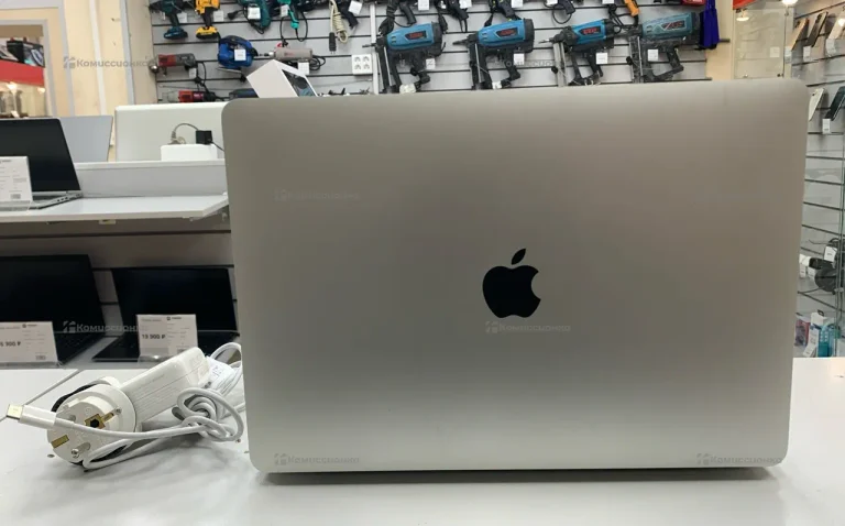 Ноутбук Apple MacBook Pro M2 13