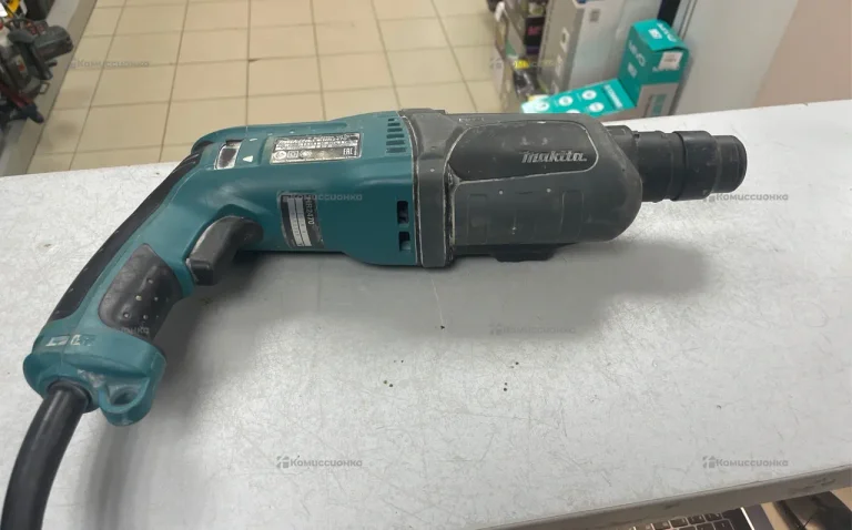 Перфоратор makita HR2470