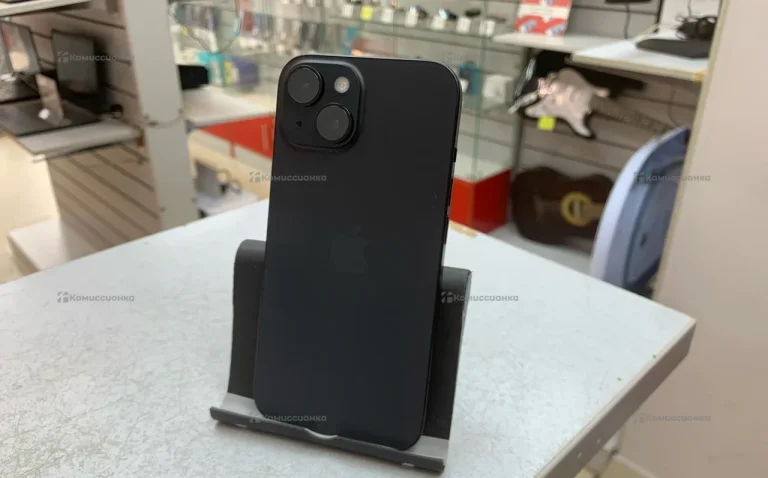 Apple iPhone 15 6/256 ГБ