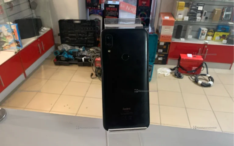 Xiaomi Redmi 7 3/64 ГБ