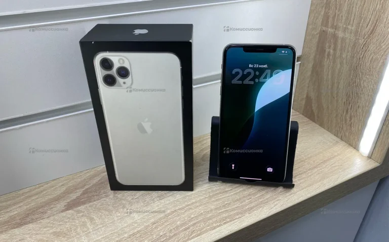 Apple iPhone 11 Pro Max 4/64 ГБ