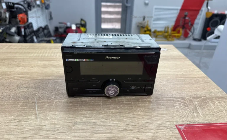 Автомагнитола  Pioneer MVH-S610BT