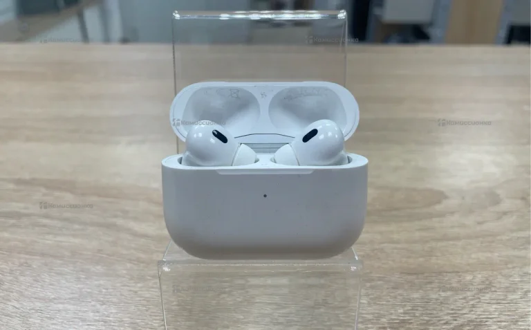Наушники Apple AirPods Pro 2 Lighting