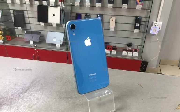 Apple iPhone XR 3/64 ГБ