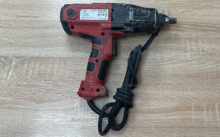 Ударный гайковерт ГУ-330/450