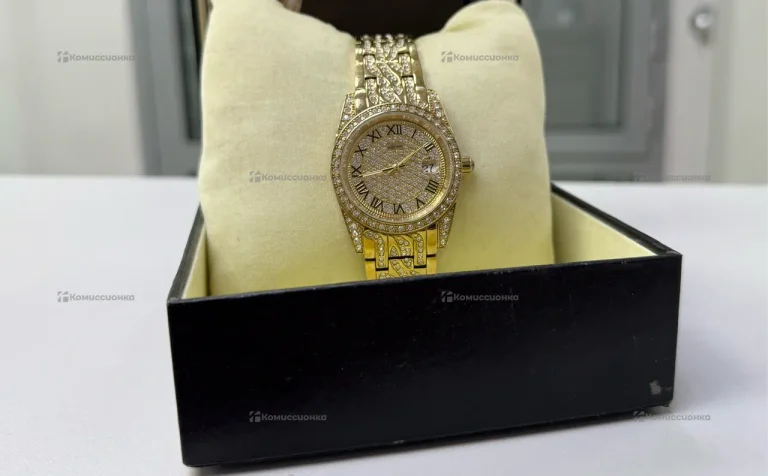 Часы женские Lanscotte