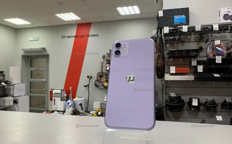 Apple iPhone 11 4/64 ГБ