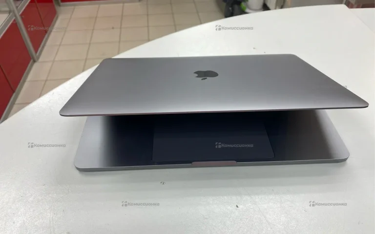 Ноутбук  MacBook Pro 13 2019