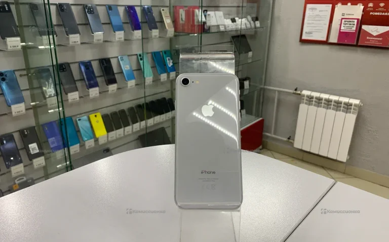 Apple iPhone 8 2/64 ГБ