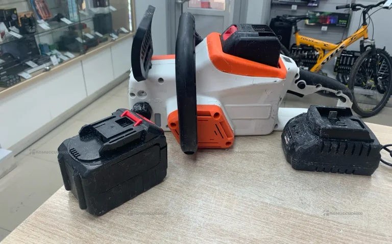 Аккумуляторная пила