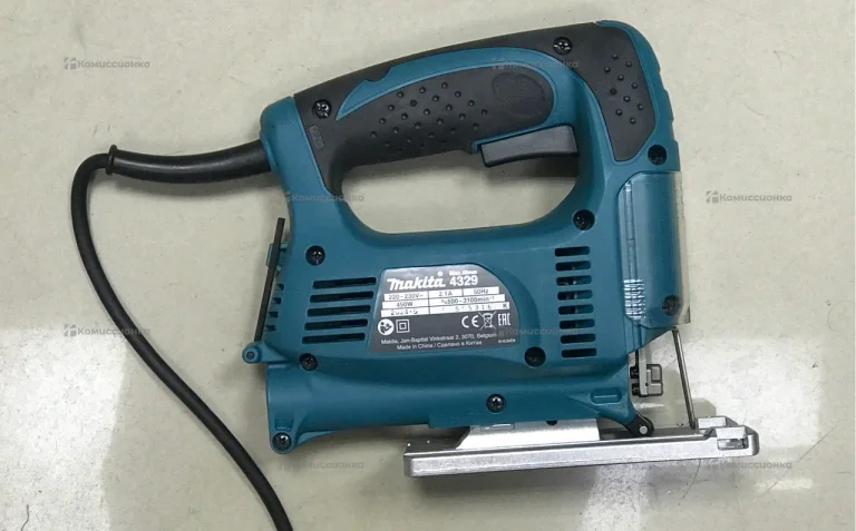 Электролобзик Makita 4329