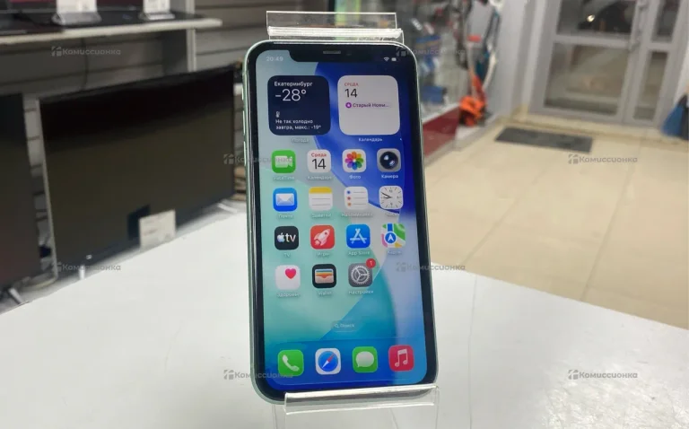 Apple iPhone 11 4/64 ГБ