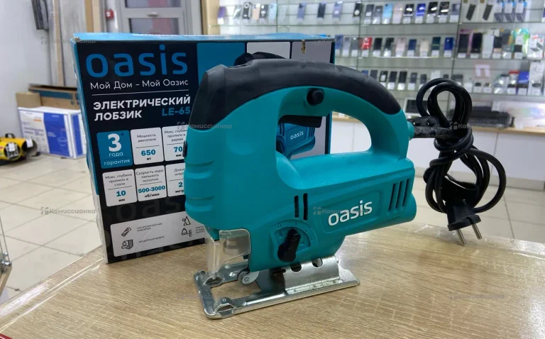 Электролобзик Oasis LE-65