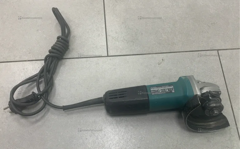 УШМ Makita 9558HNR