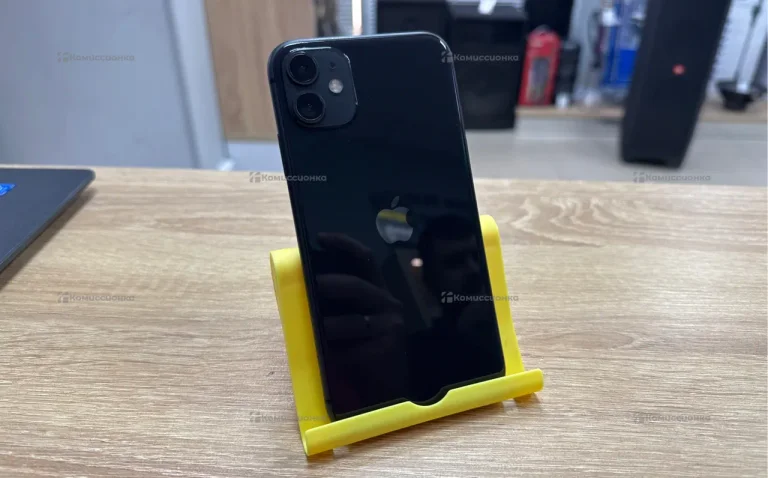 Apple iPhone 11 4/128 ГБ