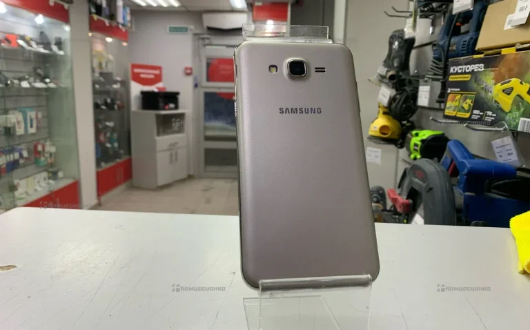 Samsung Galaxy J7 Neo 2/16 ГБ