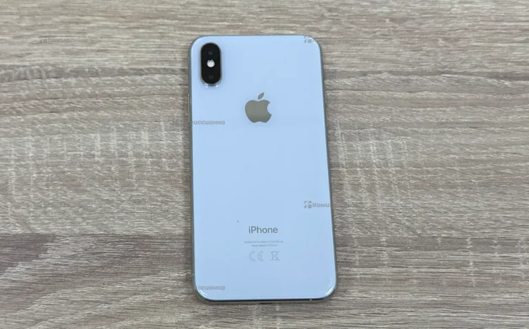 Apple iPhone XS 4/64 ГБ