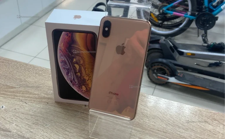 Apple iPhone XS 4/64 ГБ