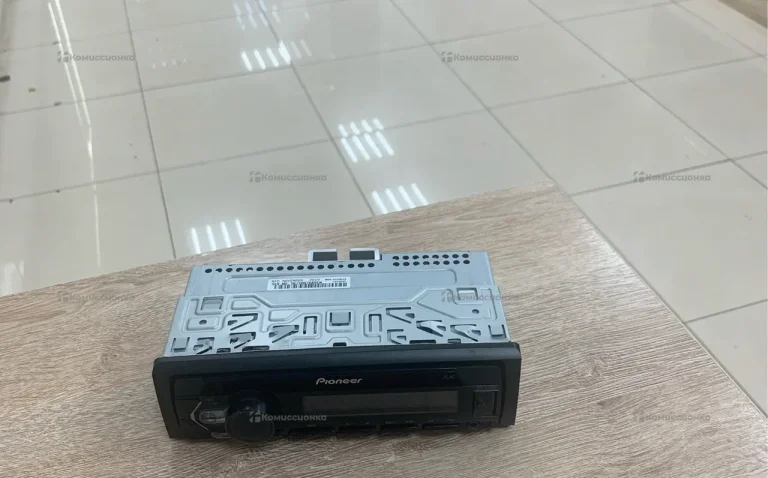 Автомагнитола  pioneer MVH-S120UIG