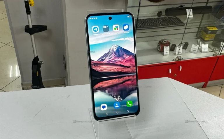 Tecno Spark Go 1 3/64 ГБ