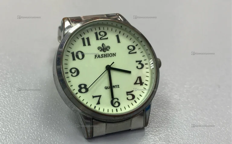 Часы  Fashion