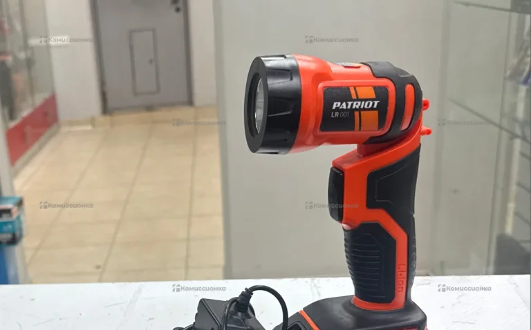Фонарь аккумуляторный Patriot lr001