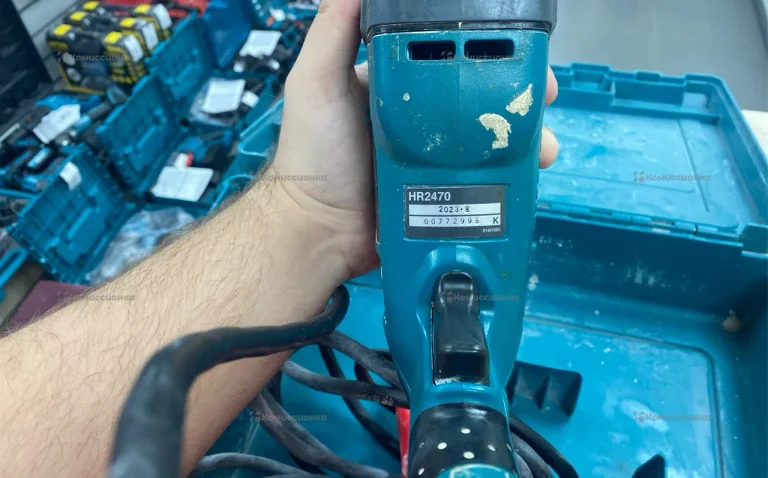 Перфоратор makita HR2470