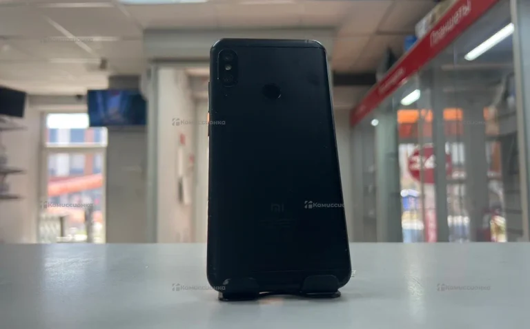 Xiaomi Mi A2 Lite 3/32Gb