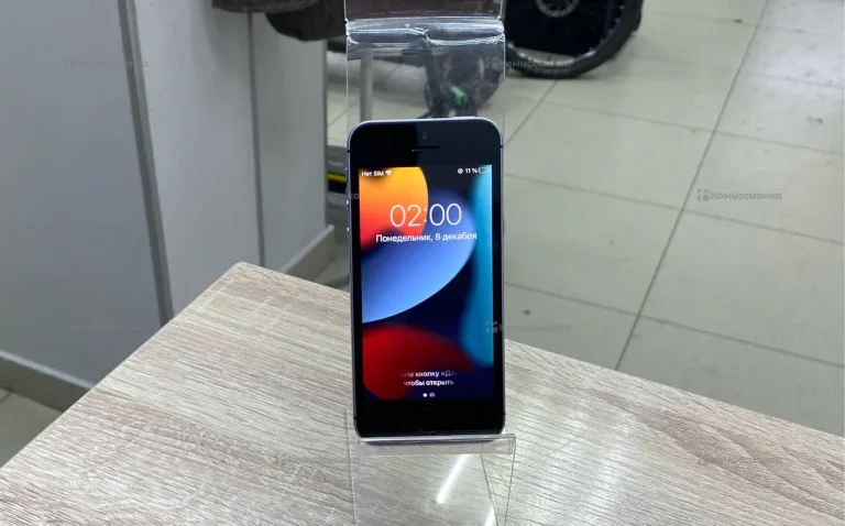 Apple iPhone SE 2/32 ГБ