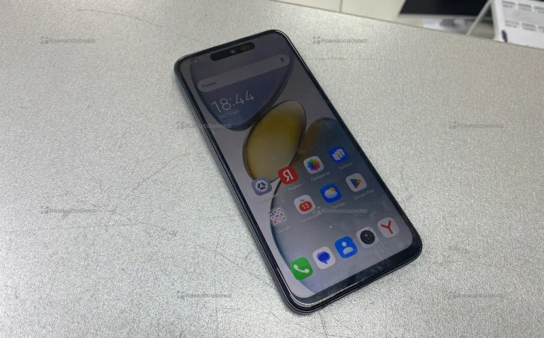 Tecno Spark Go 1 4/128 ГБ