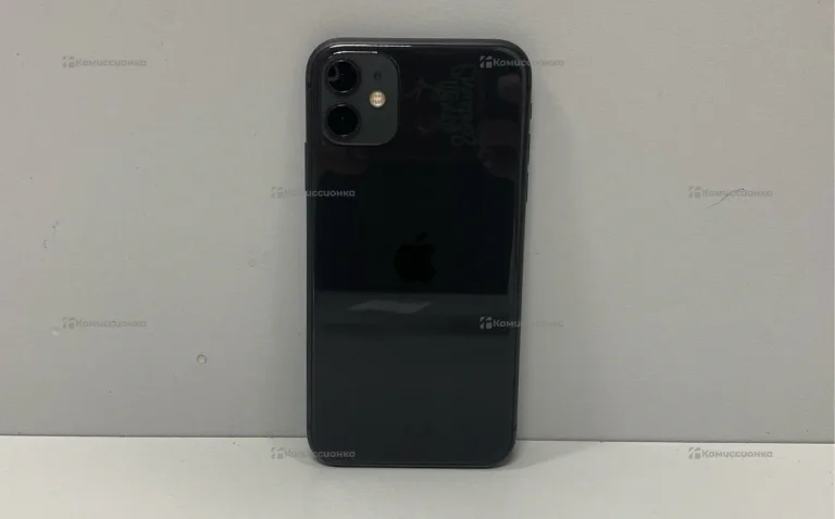 Apple iPhone 11 4/128 ГБ