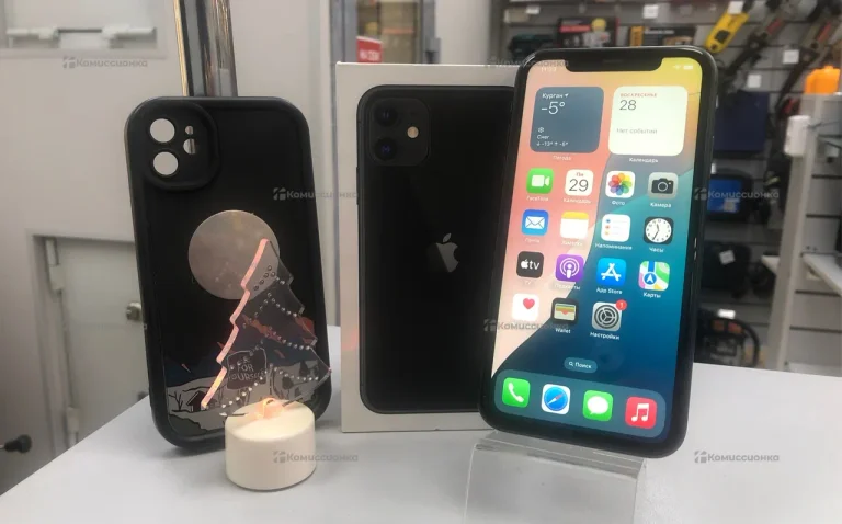 Apple iPhone 11 4/64 ГБ