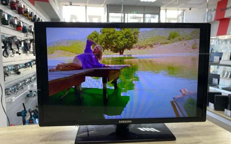 Телевизор Samsung UE26EH4030W