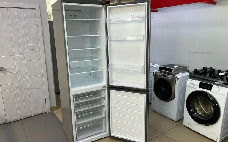 Холодильник Haier C2F537CMSG