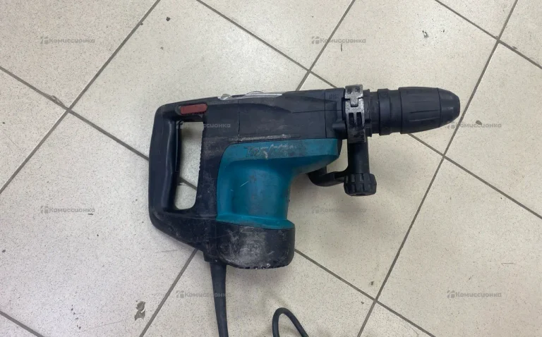 Перфоратор makita HR4001C