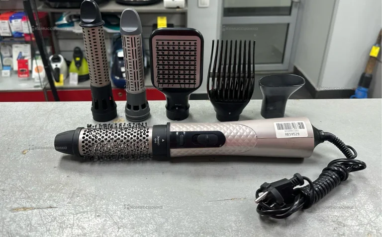 Фен щетка Philips hp8657