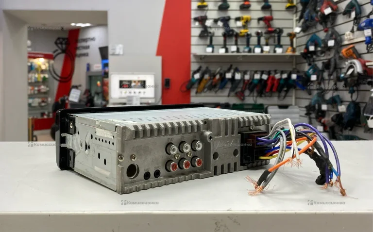 Автомагнитола  aura amh 77DSP
