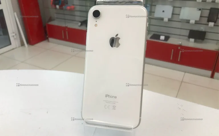 Apple iPhone XR 3/64 ГБ