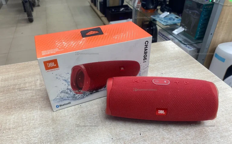 Колонка JBL Charge 4