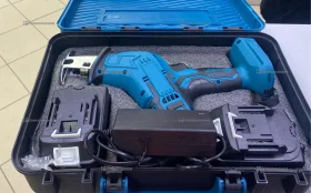 Сабельная пила Makita АКБ синий кейс