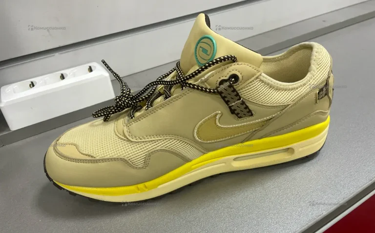 Кроссовки Nike Signal 42 Rep