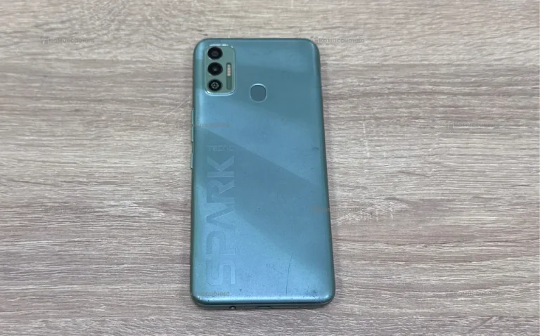 Tecno Spark 7 4/64 ГБ