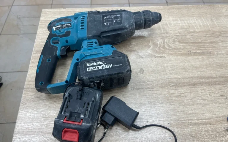 Перфоратор аккумуляторный Makita Rep