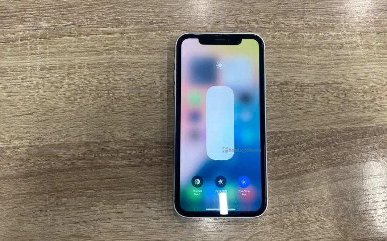 Apple iPhone XR 3/128 ГБ