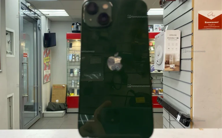 Apple iPhone 13 4/128 ГБ
