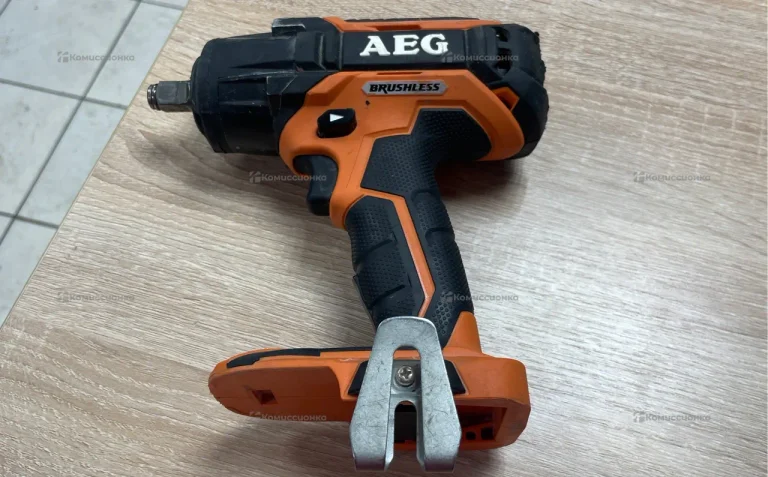 Аккумуляторный гайковерт AEG BSS18C12ZC