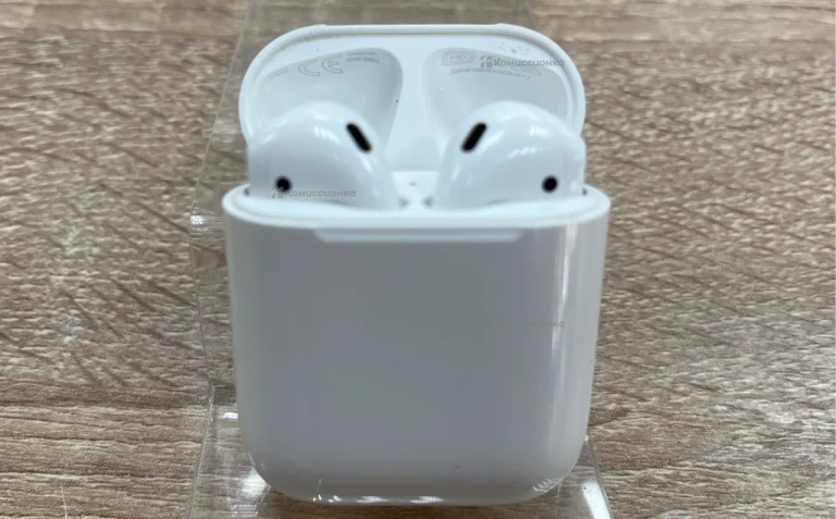 Наушники  Apple AirPods